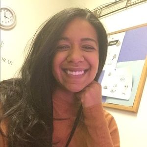 Meet your Posher, Lucely